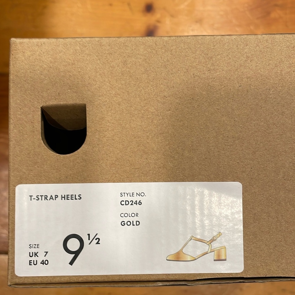 Shoe J Crew Ankle T- Strap Heel Gold NIB NEW size 9 1/2 - Picture 11 of 15